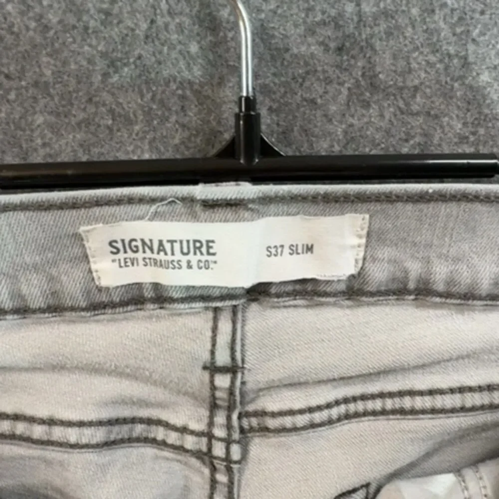 Signature by Levi's Slim Gray Wash Jeans - Faded Distressed Look